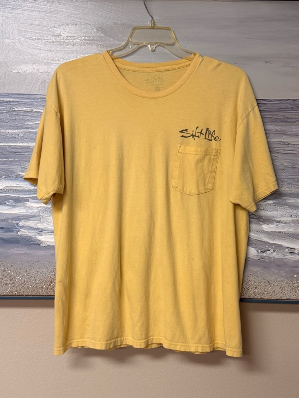 Salt Life Men’s Size XL Pale Yellow Short Sleeve Front Pocket T-Shirt